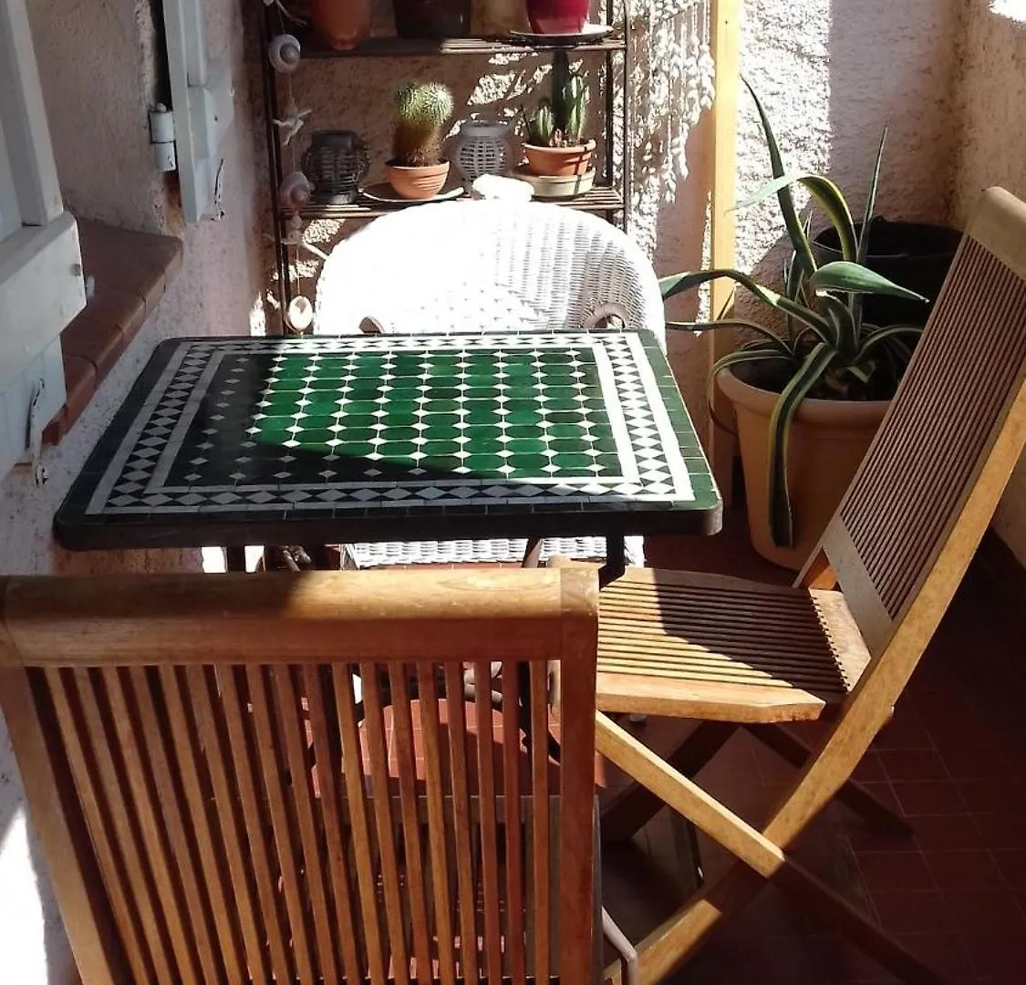 Appart Au Calme, Climatise, Avec Parking, 2 Pas Des Plages, Hyeres Le Port