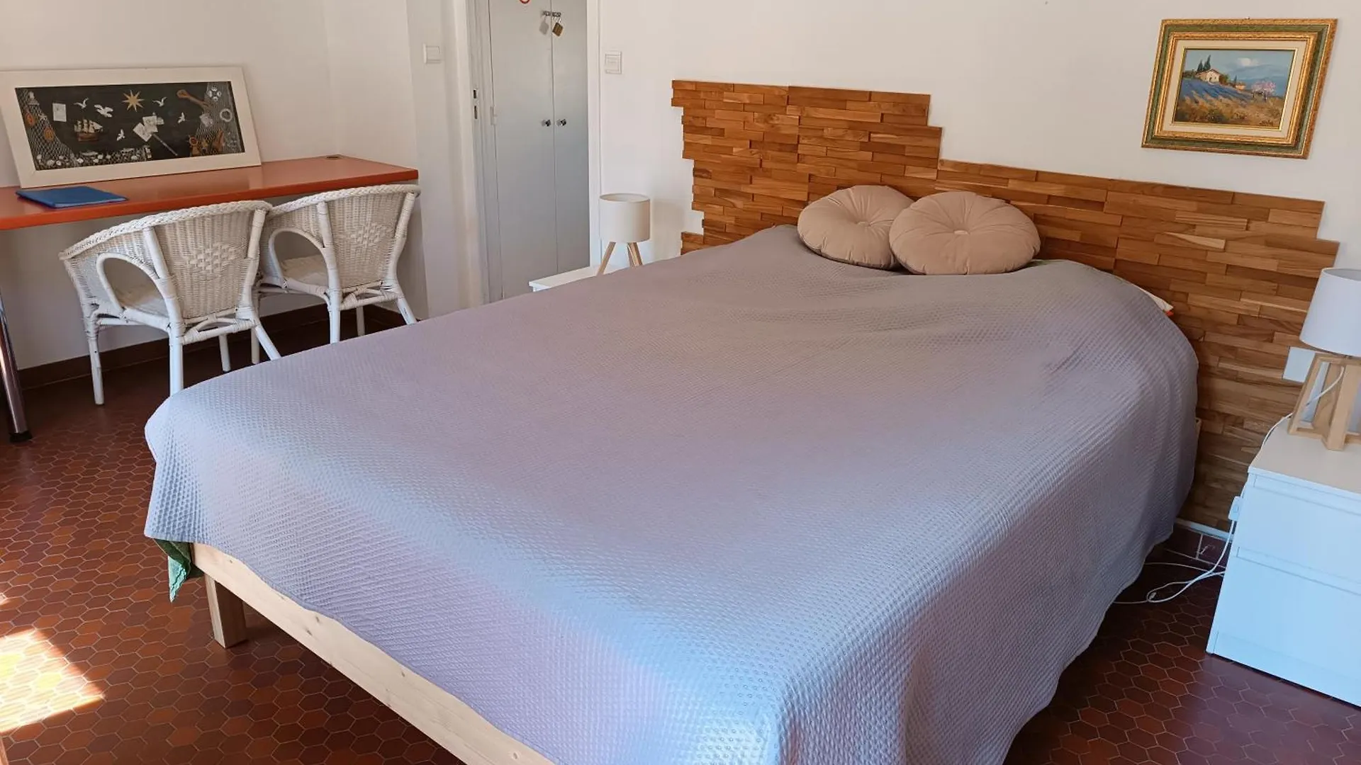 Apartment Appart Au Calme, Climatise, Avec Parking, 2 Pas Des Plages, Hyeres Le Port